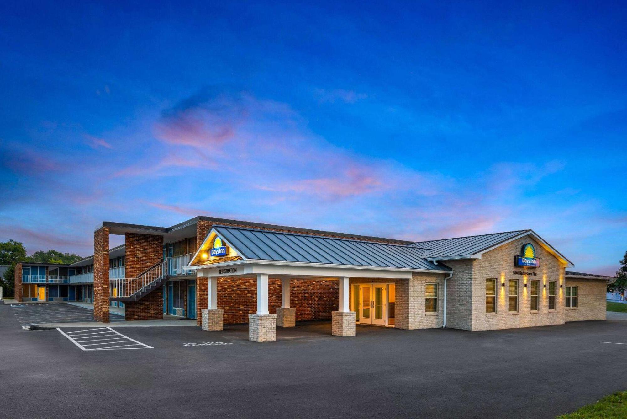 Days Inn Of Frederick By Wyndham Bagian luar foto